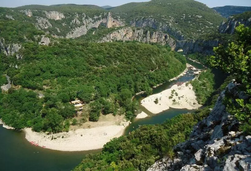 Hotelli Prehistoric Lodge   Adult Only