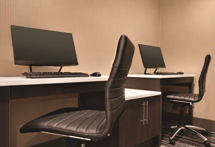 Radisson Hotel Charlotte Airport