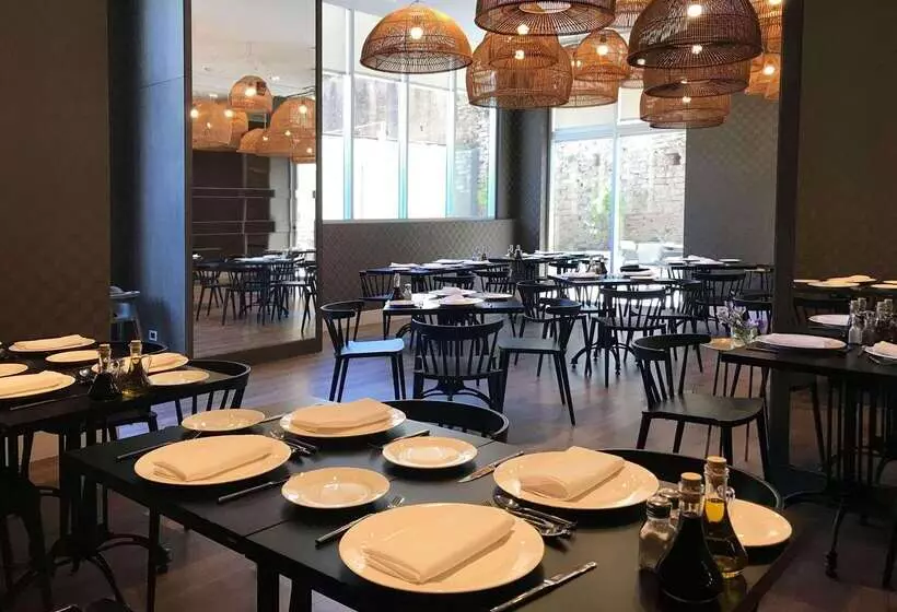 ホテル Radisson  Curico