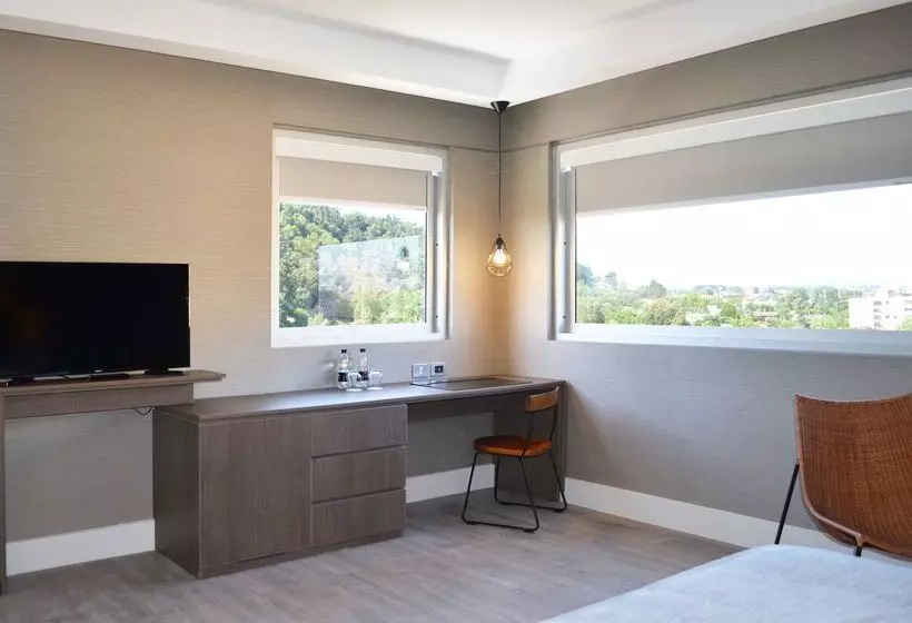 ホテル Radisson  Curico