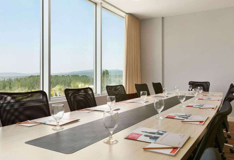 Отель Ramada By Wyndham Soma