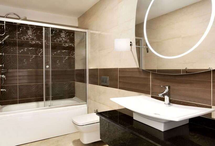 Отель Ramada By Wyndham Soma