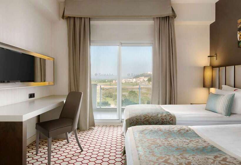 Отель Ramada By Wyndham Soma