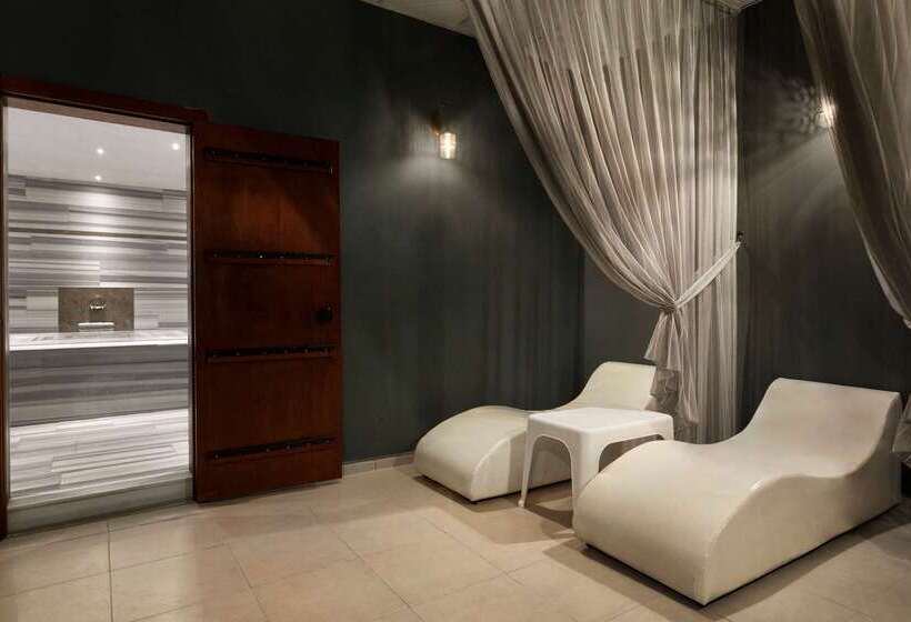 Отель Ramada By Wyndham Soma