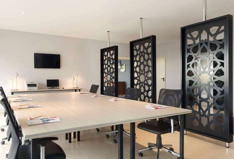 Отель Ramada By Wyndham Soma