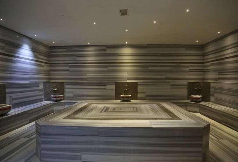 Отель Ramada By Wyndham Soma