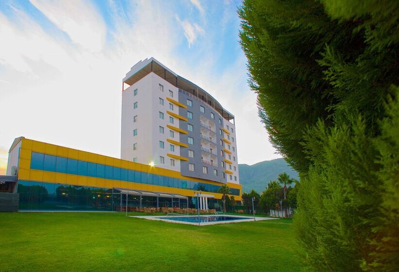 Отель Ramada By Wyndham Soma