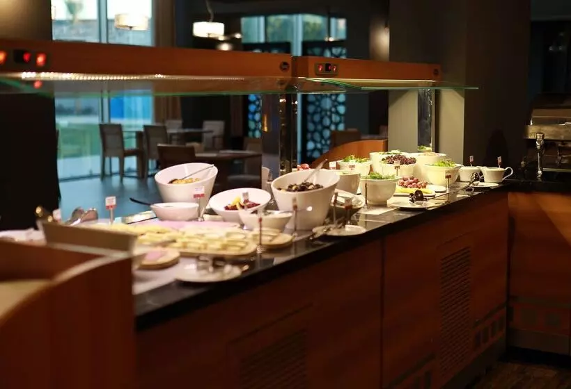 Hotelli Ramada By Wyndham Soma