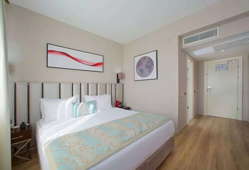 Hotelli Ramada By Wyndham Soma