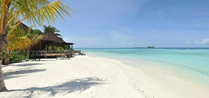 Komandoo Island Resort & Spa