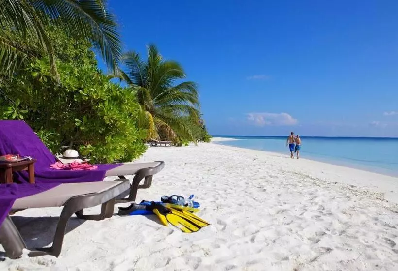 Komandoo Island Resort & Spa