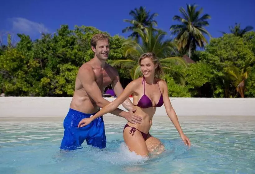 Komandoo Island Resort & Spa