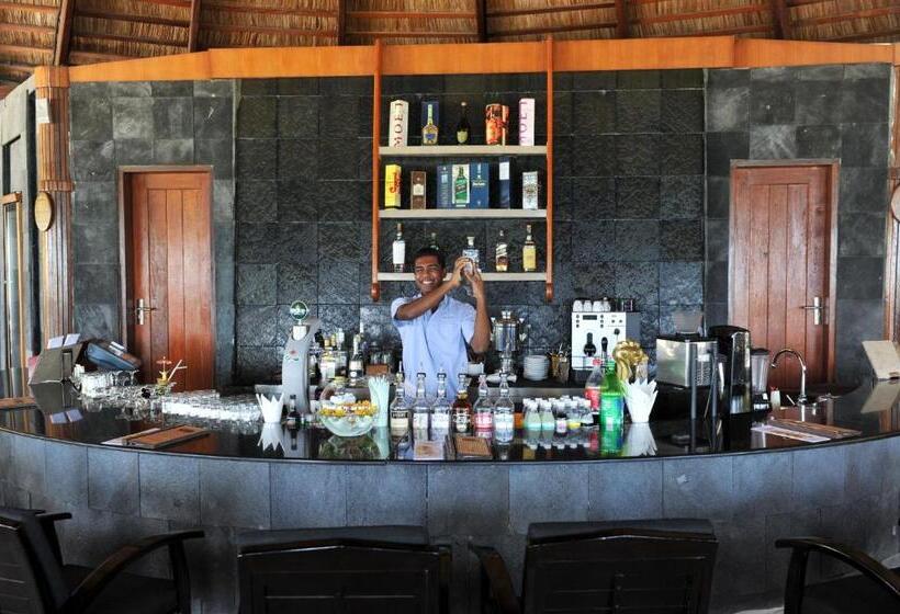 Komandoo Island Resort & Spa