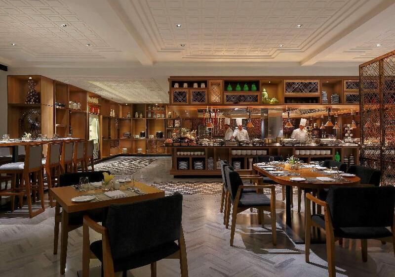 Novotel Chennai Chamiers Road