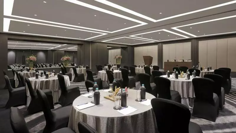Novotel Chennai Chamiers Road