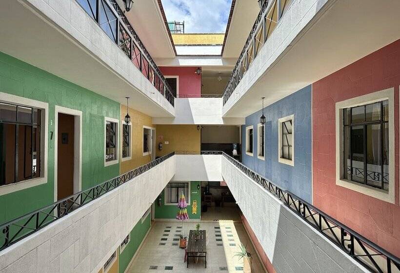 Общежитие Hostal Andaina