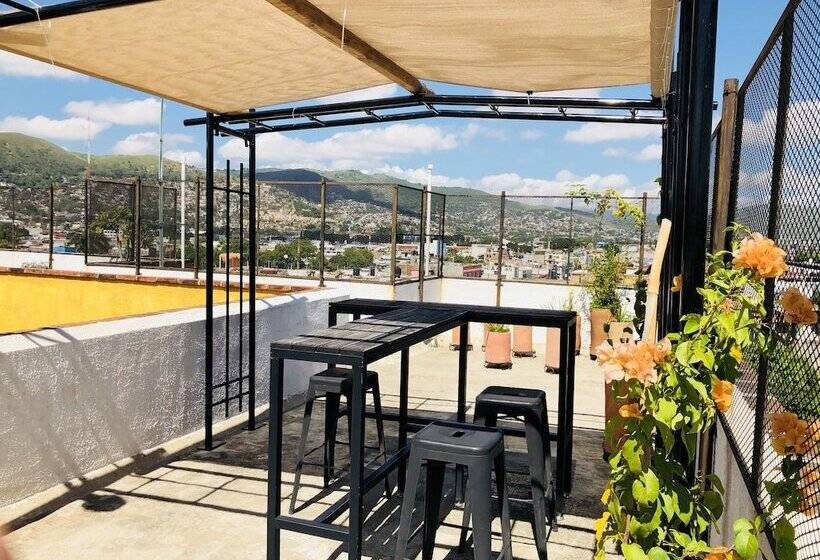 Общежитие Hostal Andaina