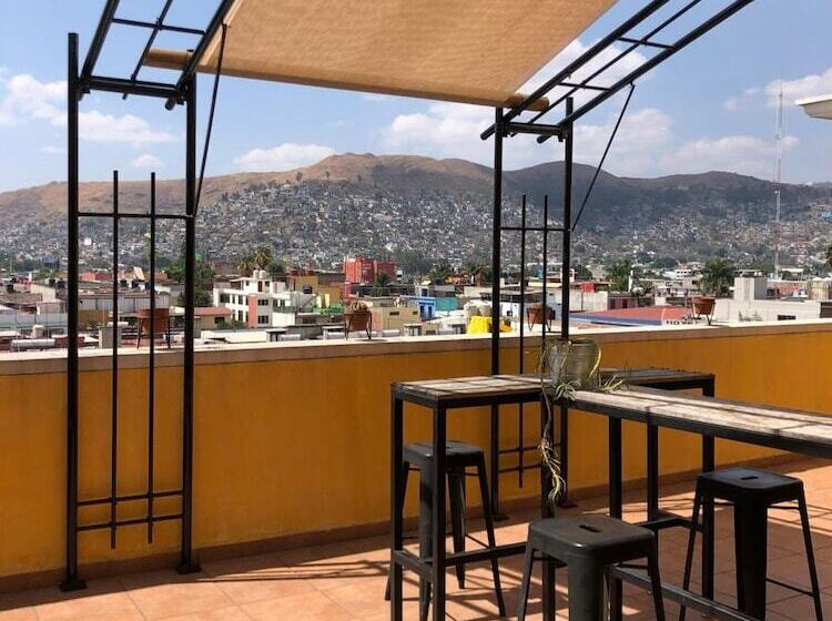 Общежитие Hostal Andaina