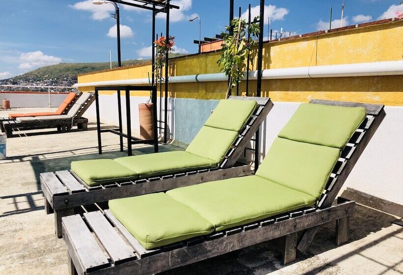 Общежитие Hostal Andaina