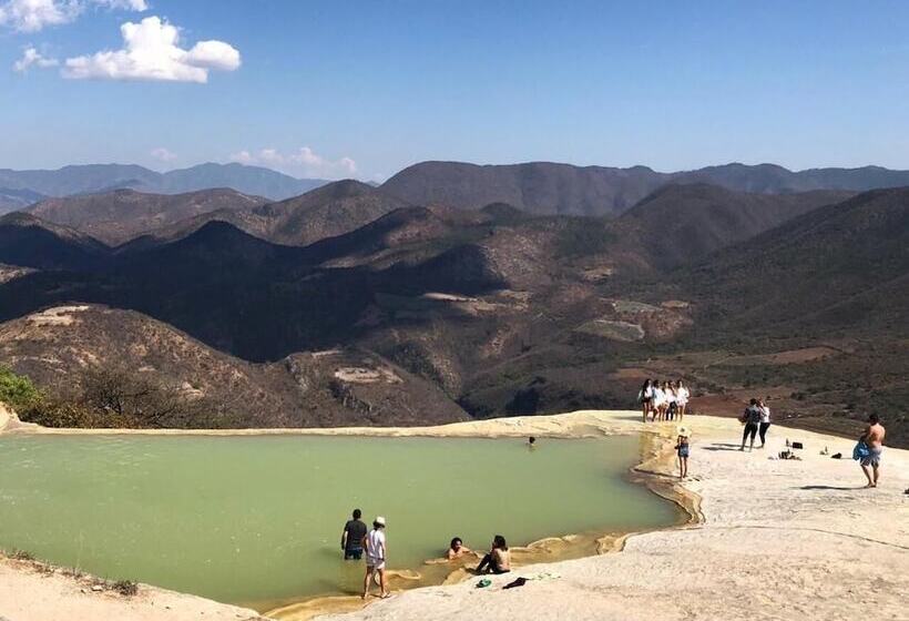 Общежитие Hostal Andaina