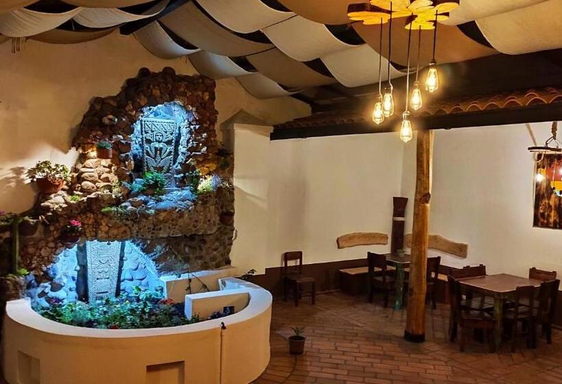 Общежитие Hostal Yakumama