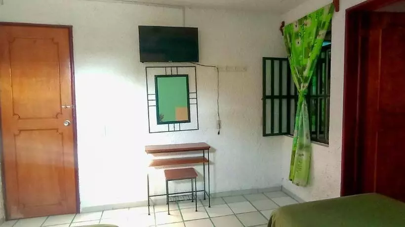 هاستل Posada Nacha`n   Ka`an