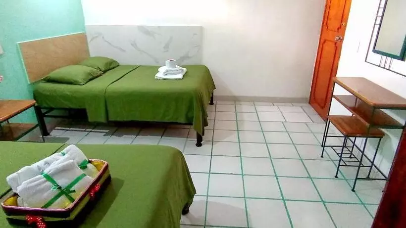 هاستل Posada Nacha`n   Ka`an