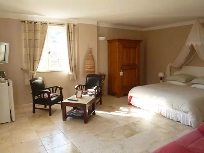 ベッドアンドブレックファースト L Escale Provençale