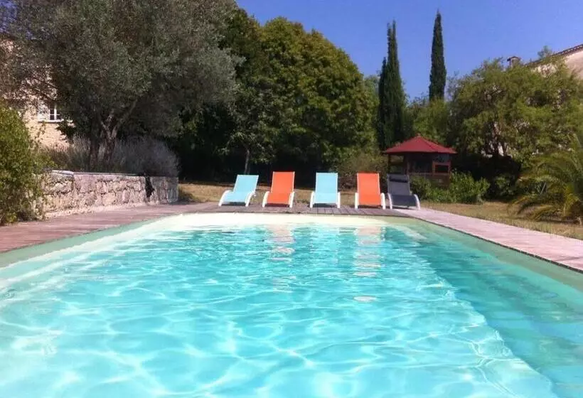 ベッドアンドブレックファースト L Escale Provençale