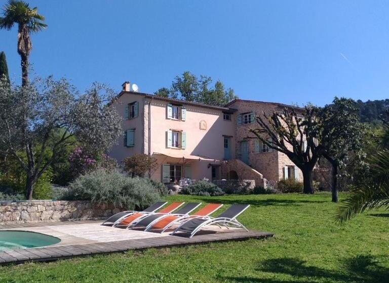 住宿加早餐  L Escale Provençale