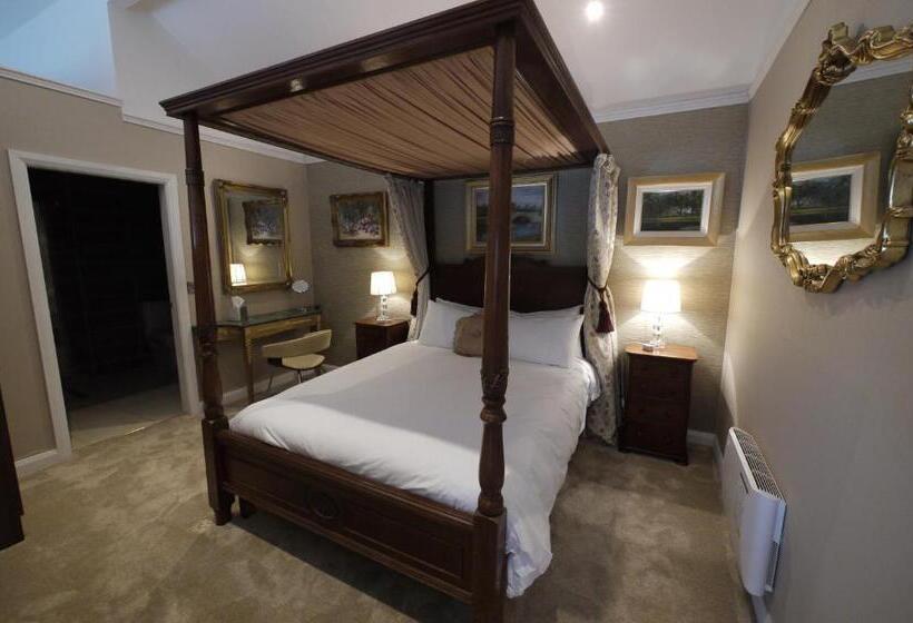 צימר The Carriage Houses At Beechpark House