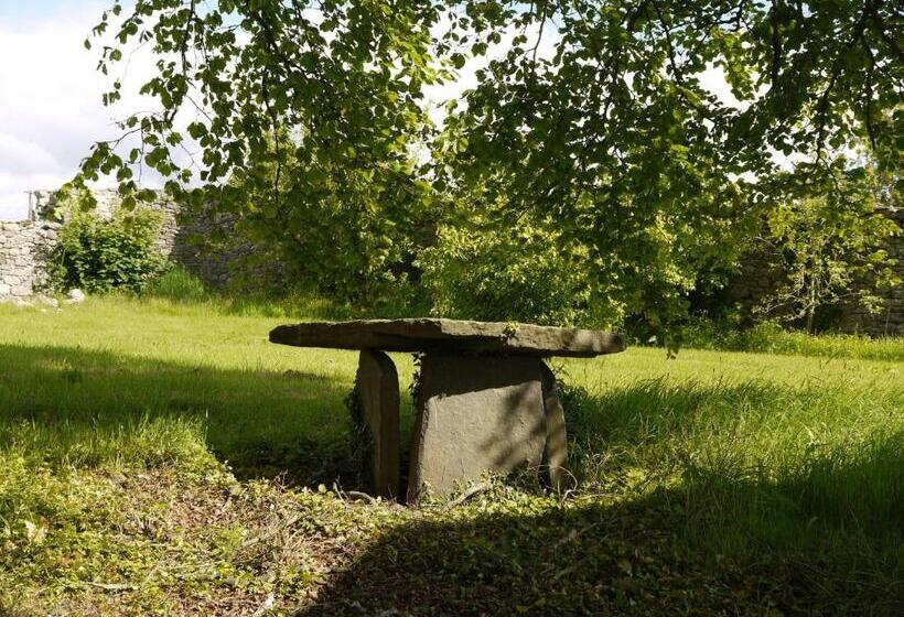 צימר The Carriage Houses At Beechpark House