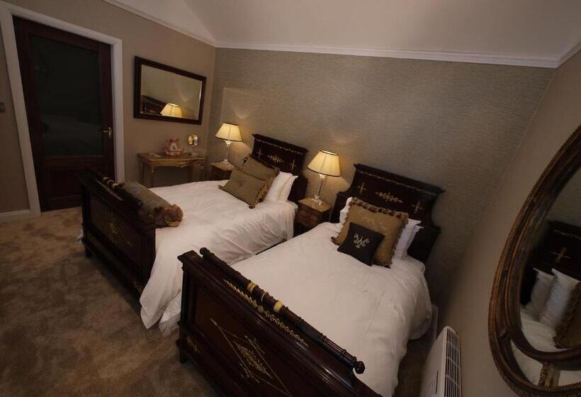 צימר The Carriage Houses At Beechpark House