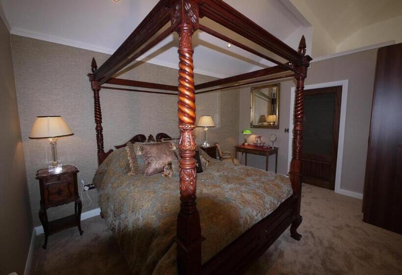 צימר The Carriage Houses At Beechpark House