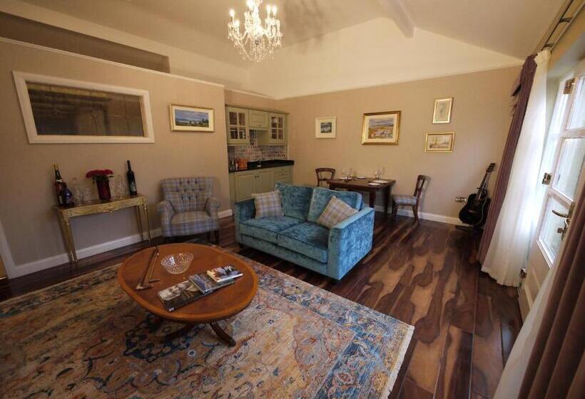 צימר The Carriage Houses At Beechpark House