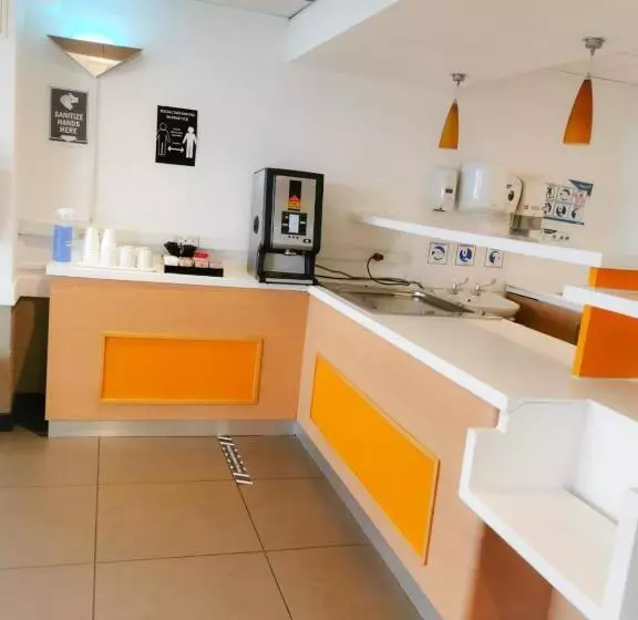 Ecomotel Grayston Previously Known As Sun1 Wynberg