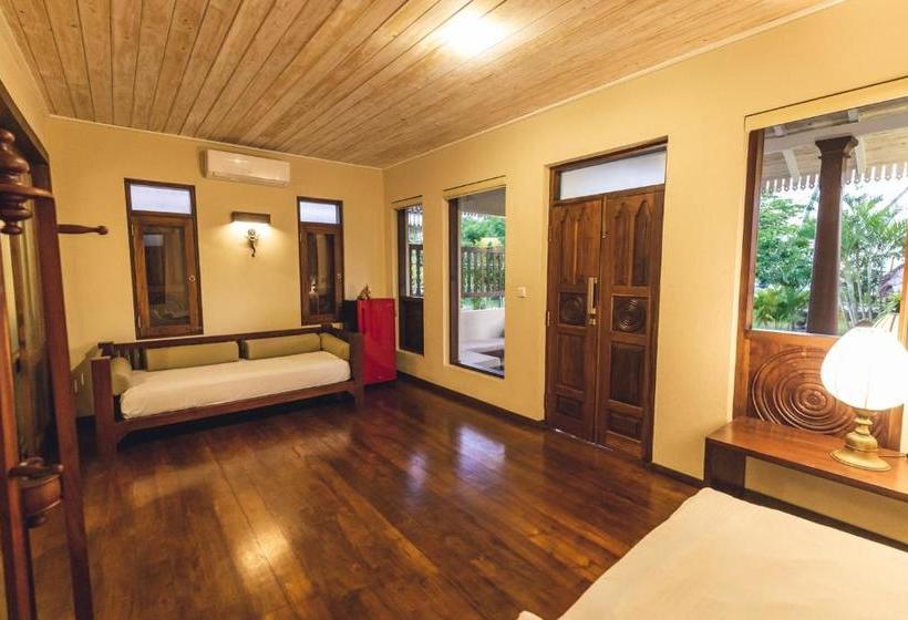 בית מלון כפרי Aga Surf View