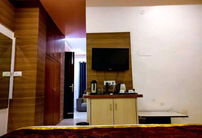 Hotelli Grand Tapovan