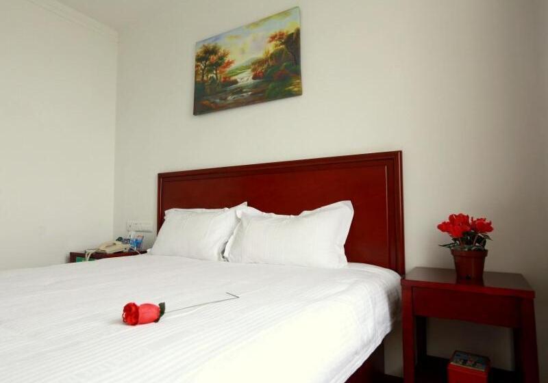 Отель Greentree Inn Shandong Dongying Xisi Road Huachuang Building Business