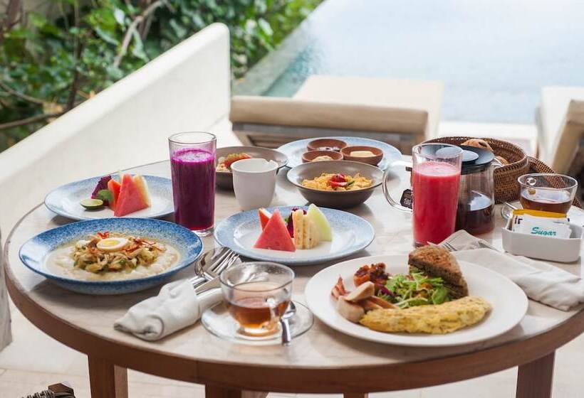 בית מלון כפרי Komaneka At Keramas Beach