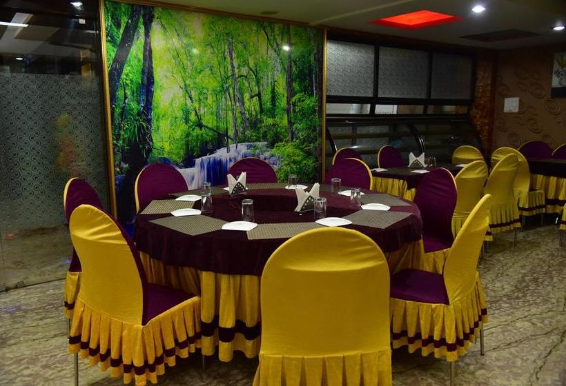 ホテル N S International