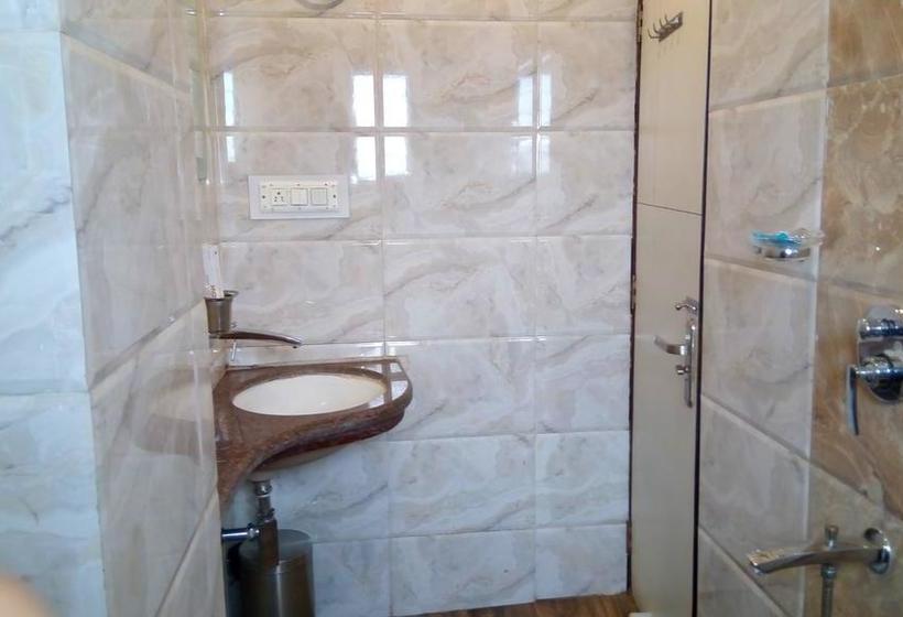 ホテル N S International