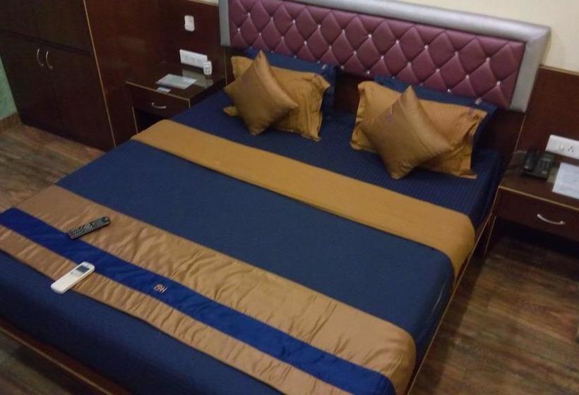 ホテル N S International