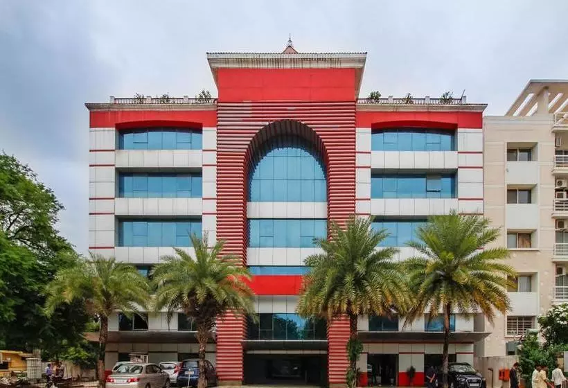 ホテル Oyo 1410 Country Club Begumpet