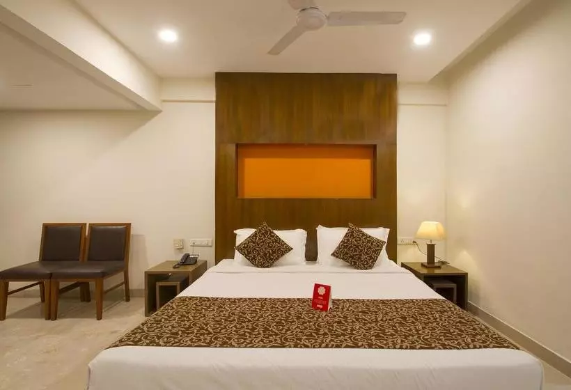 ホテル Oyo 1410 Country Club Begumpet