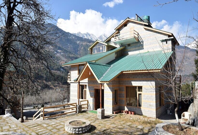 בית מלון כפרי Oyo 4782 Manzana Woodlet Cottage