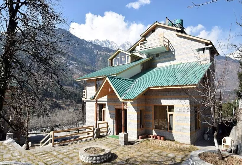 ホテル Oyo 4782 Manzana Woodlet Cottage