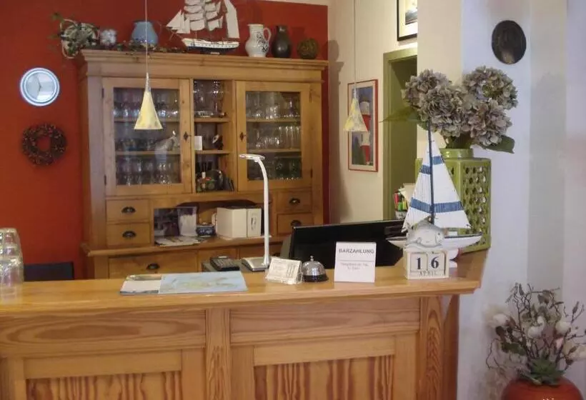 Hotelli Pension Zur Fährbrücke