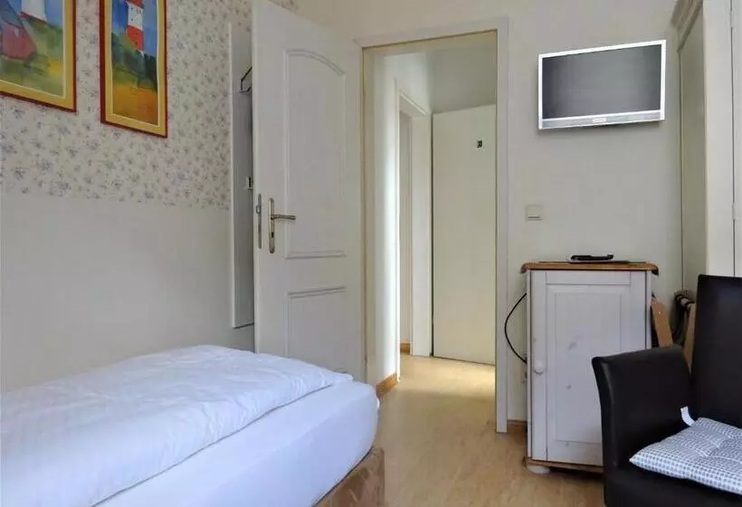 Hotelli Pension Zur Fährbrücke