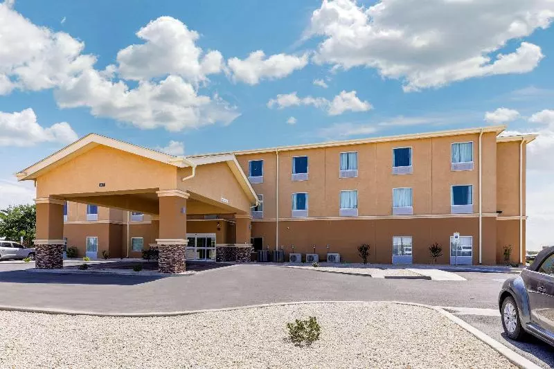 Hotelli Quality Inn & Suites Carlsbad Caverns Area